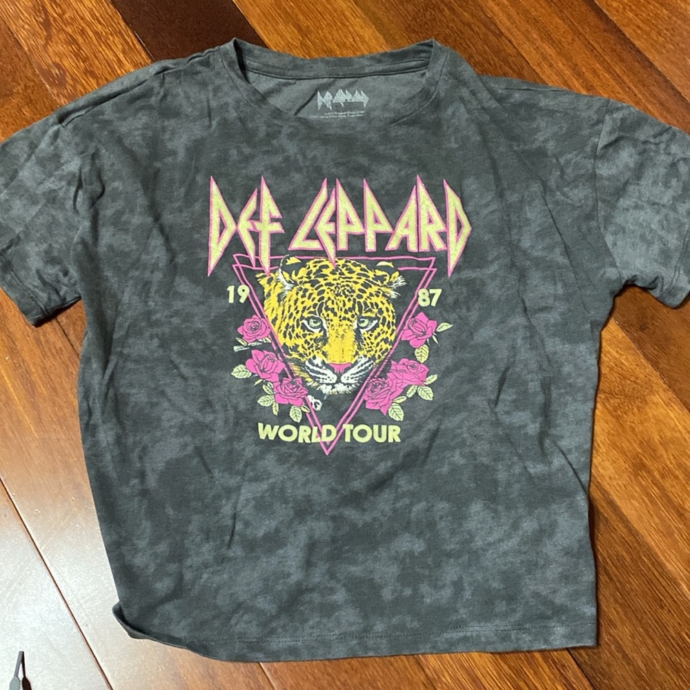 Girls Def Leppard Boxy T-Shirt Gray size XL